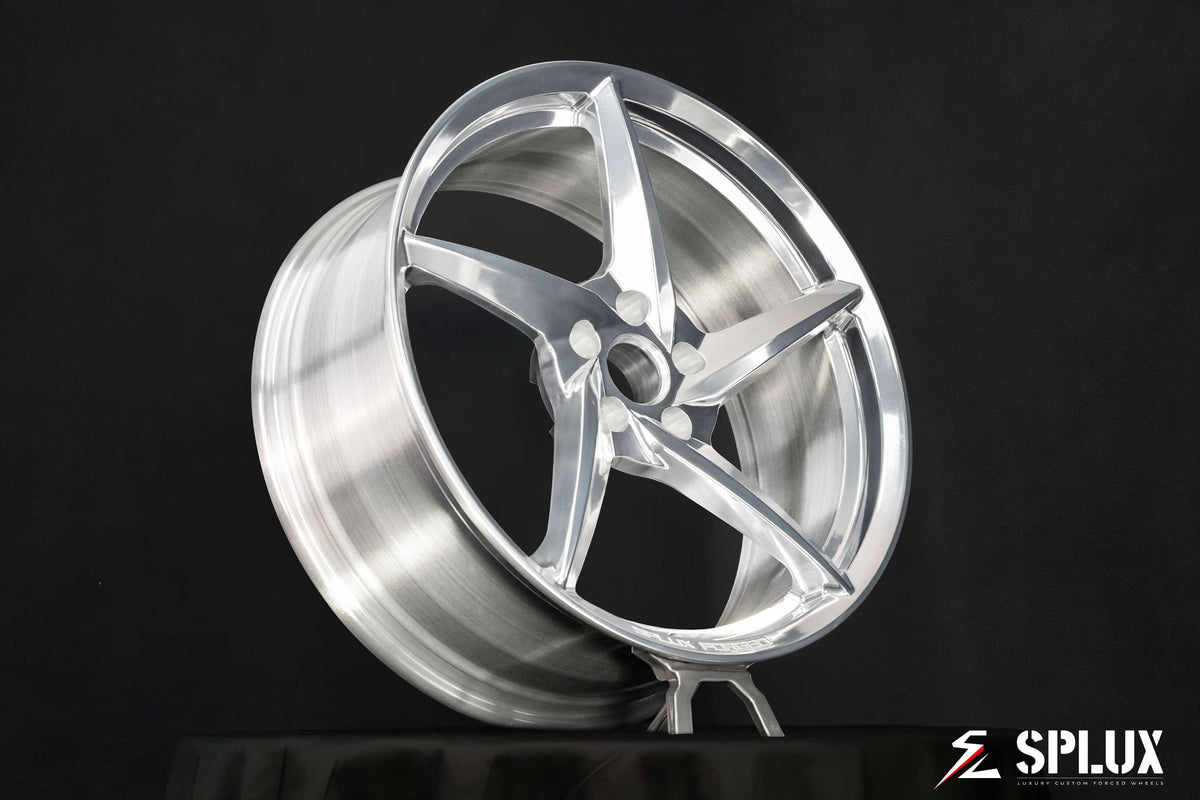 SC-09M forged wheels front three-quarter view on 2009 Dodge Challenger R/T stance