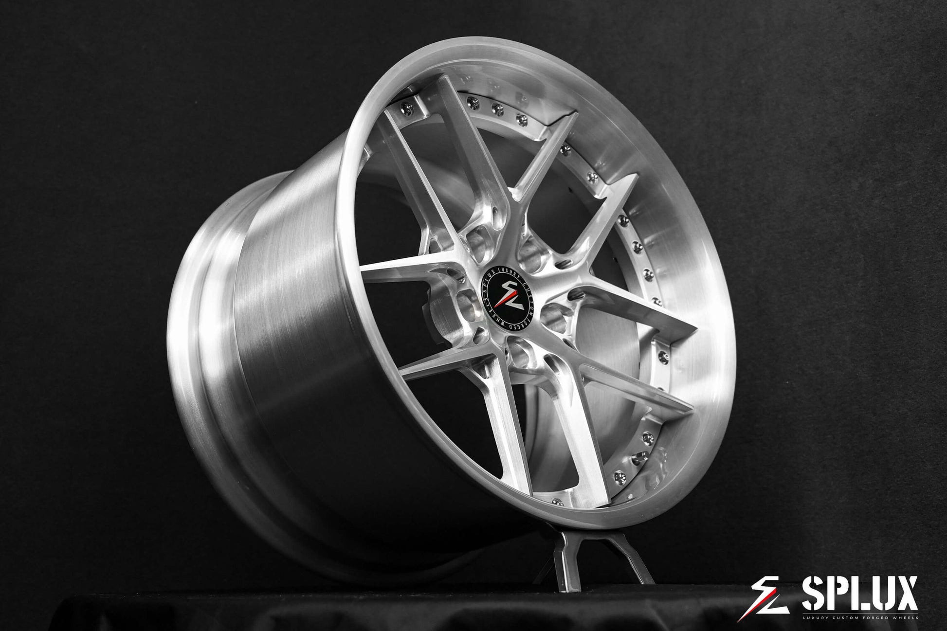 C4 Corvette 18 inch wheels from Splux. corvette c4 rims with fully forged deep lip and y-spoke design.