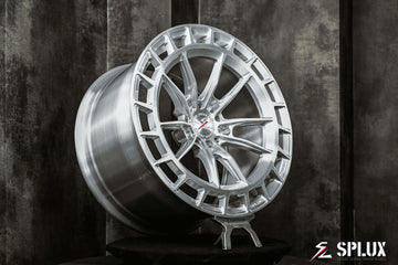 Splux SC-02 18-inch custom forged monoblock wheels for 2024 Civic Type R. Brushed aluminum, silver finish, concave design.