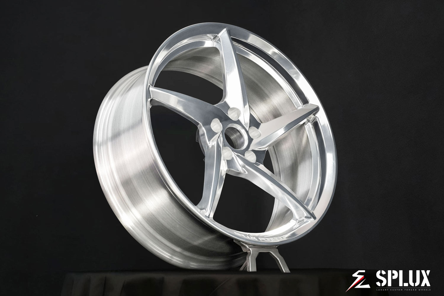 SC-09M forged wheels front three-quarter view on 2009 Dodge Challenger R/T stance