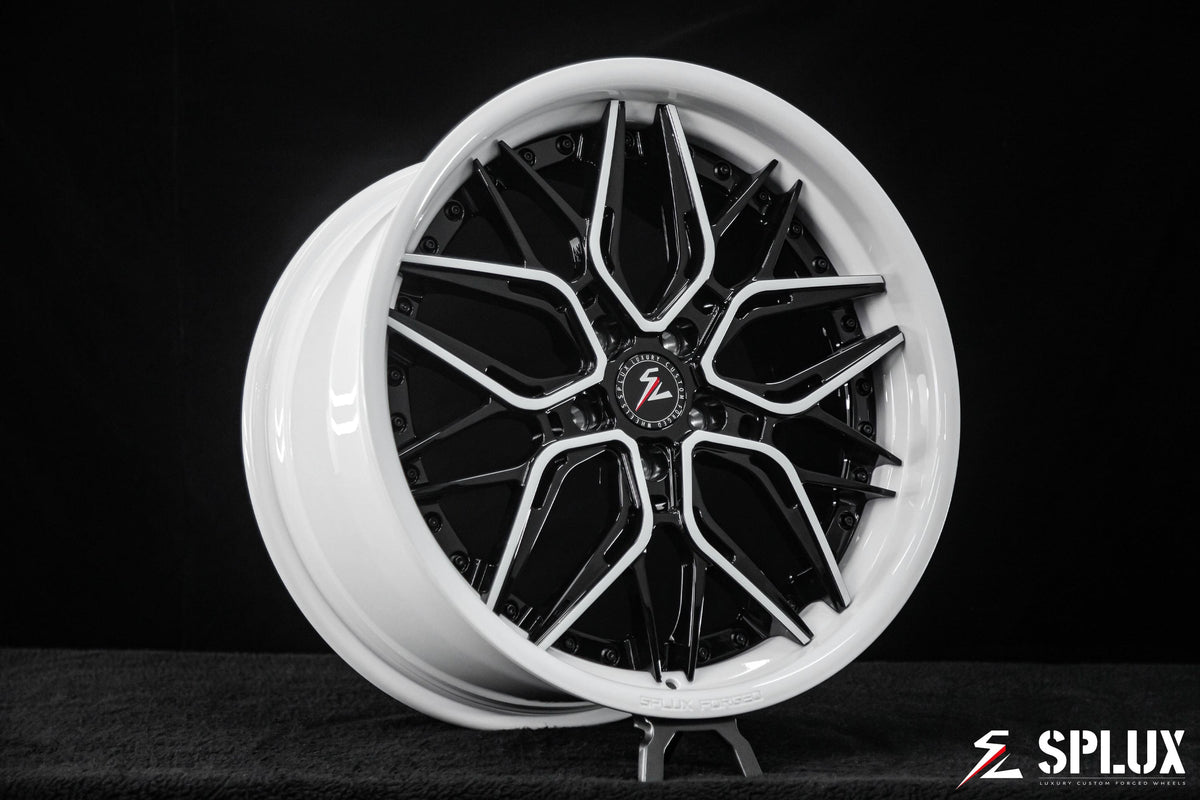 C8 Corvette white with black rims: SC-02 forged 2-piece concave wheels