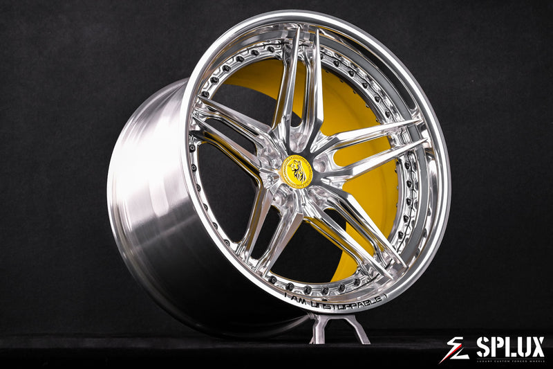 2026 z06 wheels on a 2026 Corvette C8 Z06 with SA-01 2-piece forged wheels and polished aluminum spokes