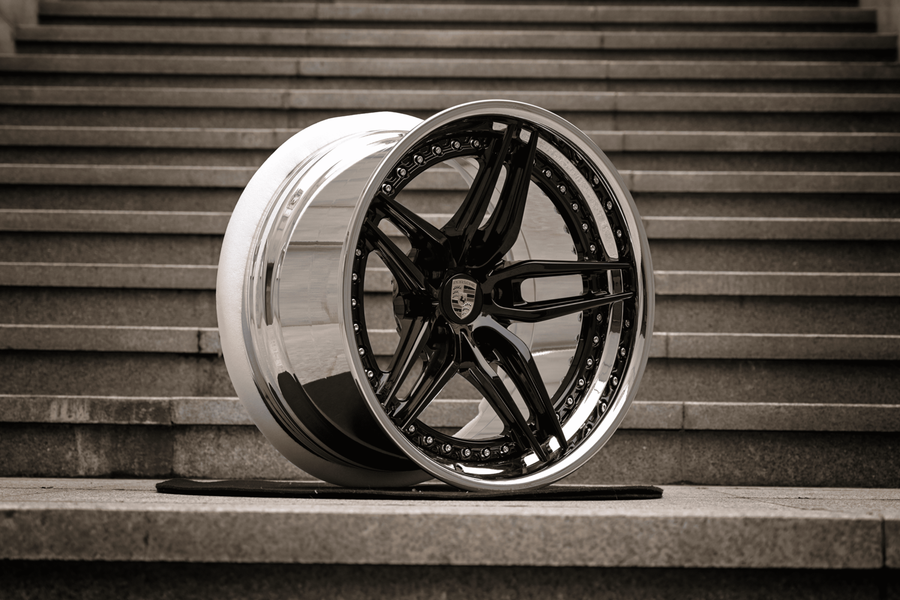 SA-01 1973 VW Super Beetle, 17x7.5 18x10