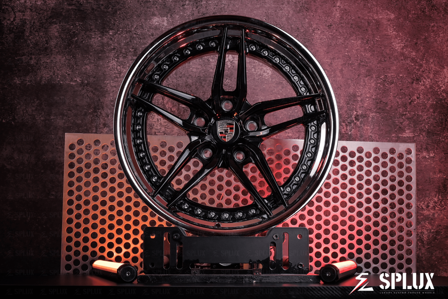 SA-01 1973 VW Super Beetle, 17x7.5 18x10