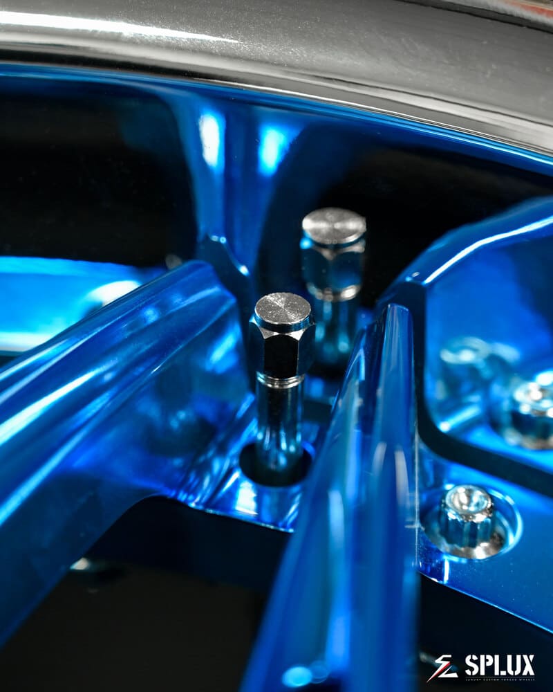 Close-up of Firebird custom forged deep dish wheels SD-01 – design your own wheels