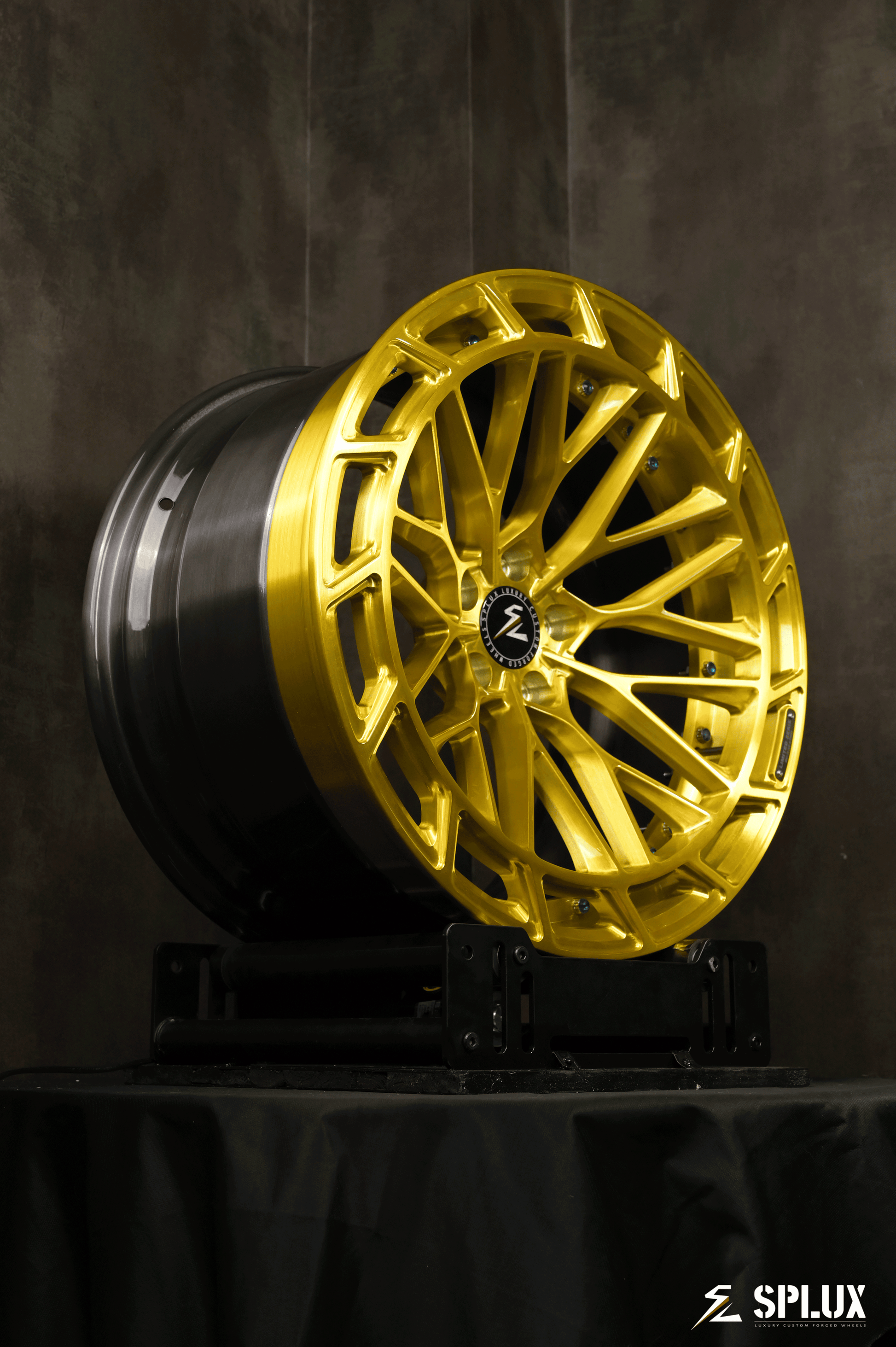 2015 M5 wheels for sale, 20-inch, concave gold and black, custom forged 2-piece aftermarket rims for BMW by Splux.