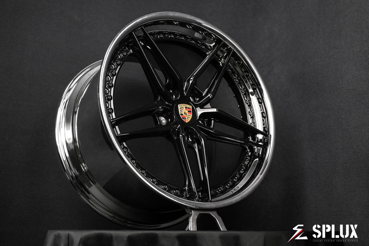 Front angle of 2019 Porsche 911 Carrera 4S with SA-01 forged 5-spoke 20x8.5 wheels – design your own wheels