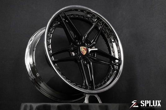 Front angle of 2019 Porsche 911 Carrera 4S with SA-01 forged 5-spoke 20x8.5 wheels – design your own wheels
