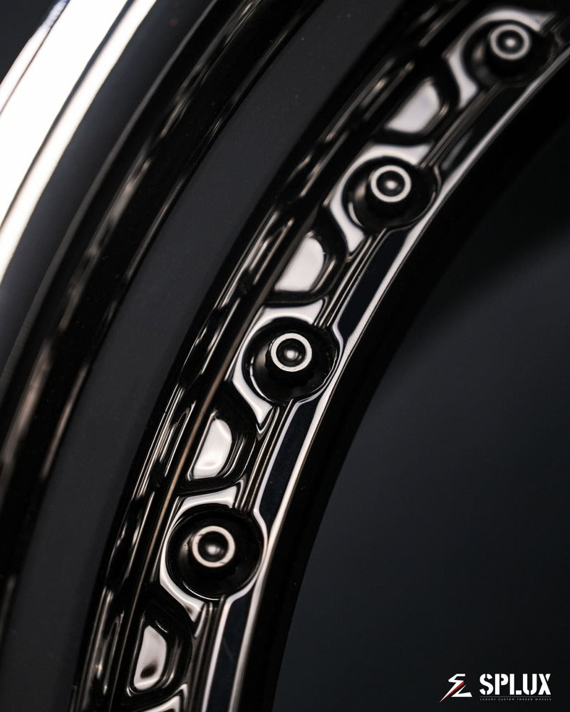 Polished lip finish on SA-01 2-piece forged wheels for 2019 Porsche 911 Carrera 4S – design your own wheels