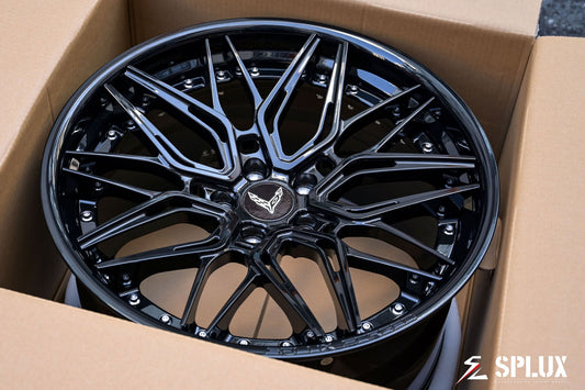 Front view of 2024 Corvette C8 Convertible with SC-02 forged concave wheels 20x9.5 – design your own wheels