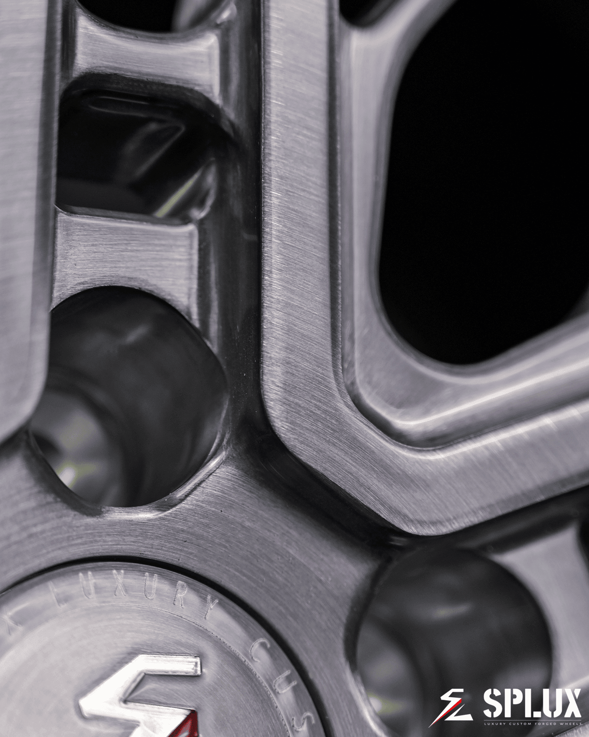 BMW X5 custom forged wheels SD-01 conical seat hardware detail
