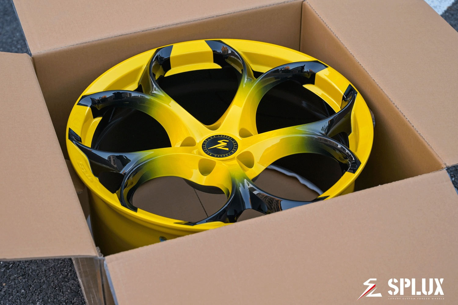 SC-07M 2025 Corvette Stingray 2LT, 19x8.5 20x11