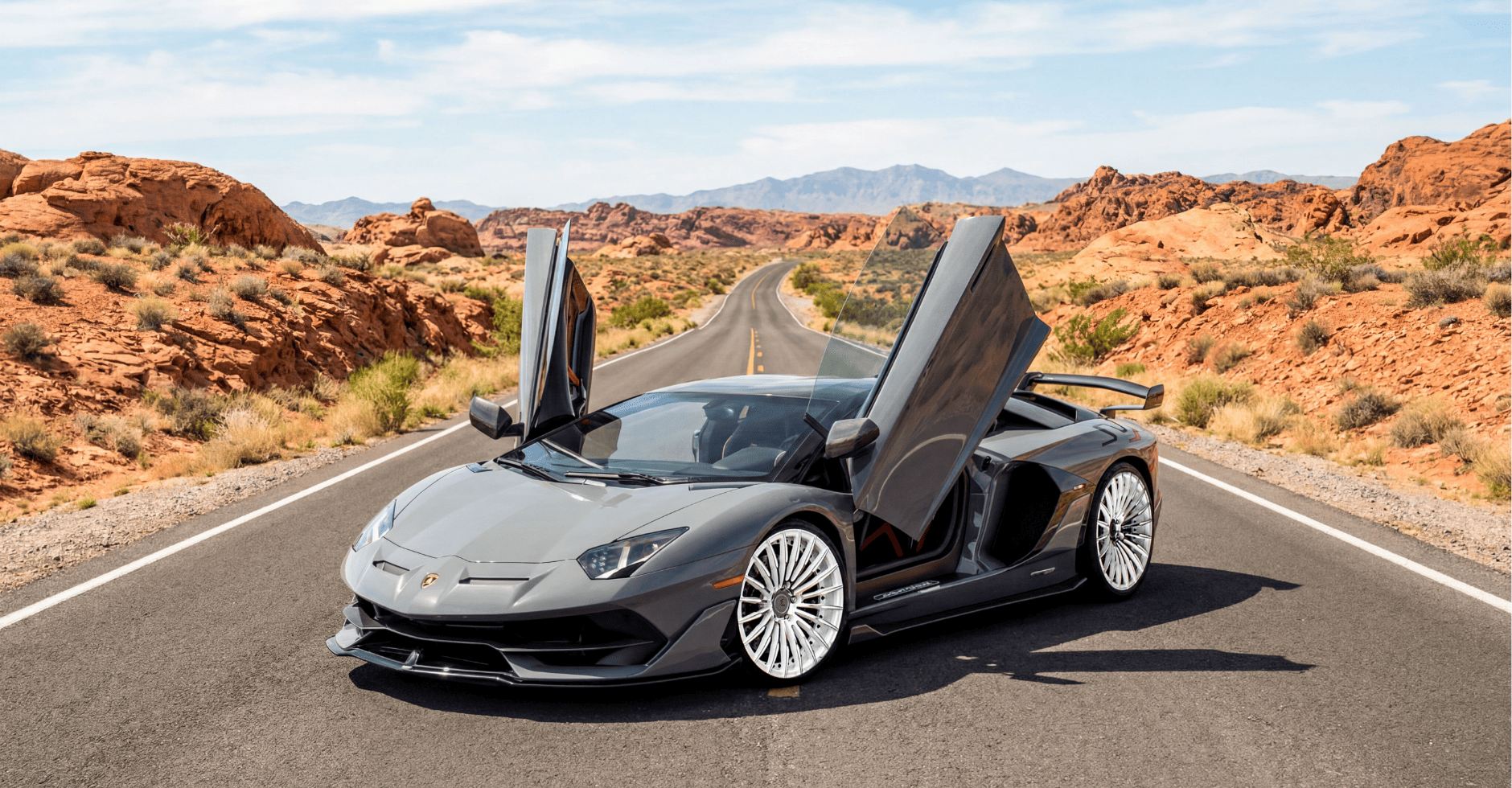 Custom forged wheels by Splux, designed to elevate your car's style with high-performance alloy rims.