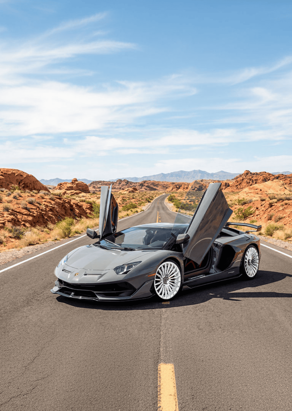 Custom forged wheels by Splux, designed to elevate your car's style with high-performance alloy rims.