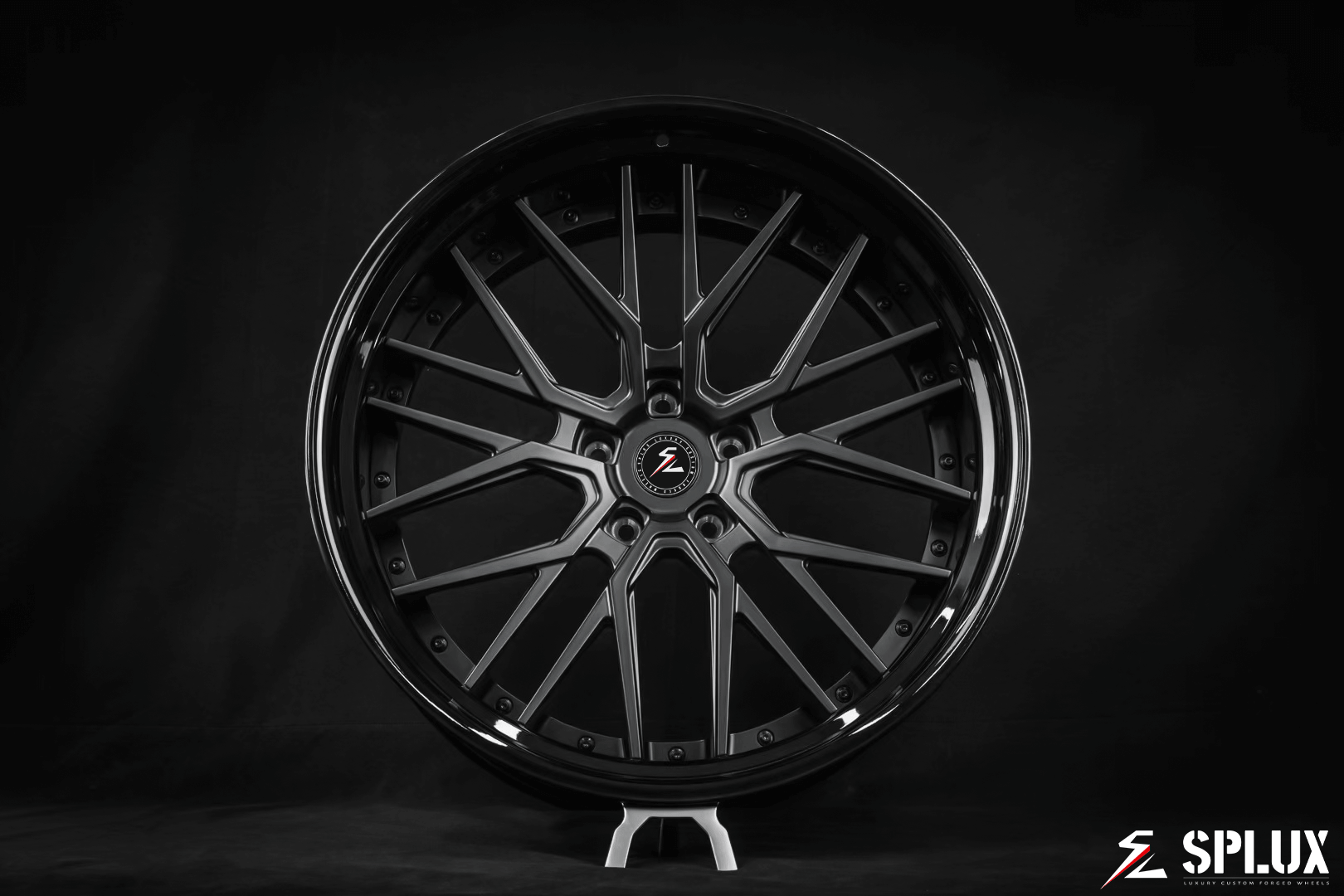 Splux SD-01 custom forged 2-piece satin black 23-inch deep dish aftermarket rims for 2022 Lamborghini Urus, luxury and aggressive.