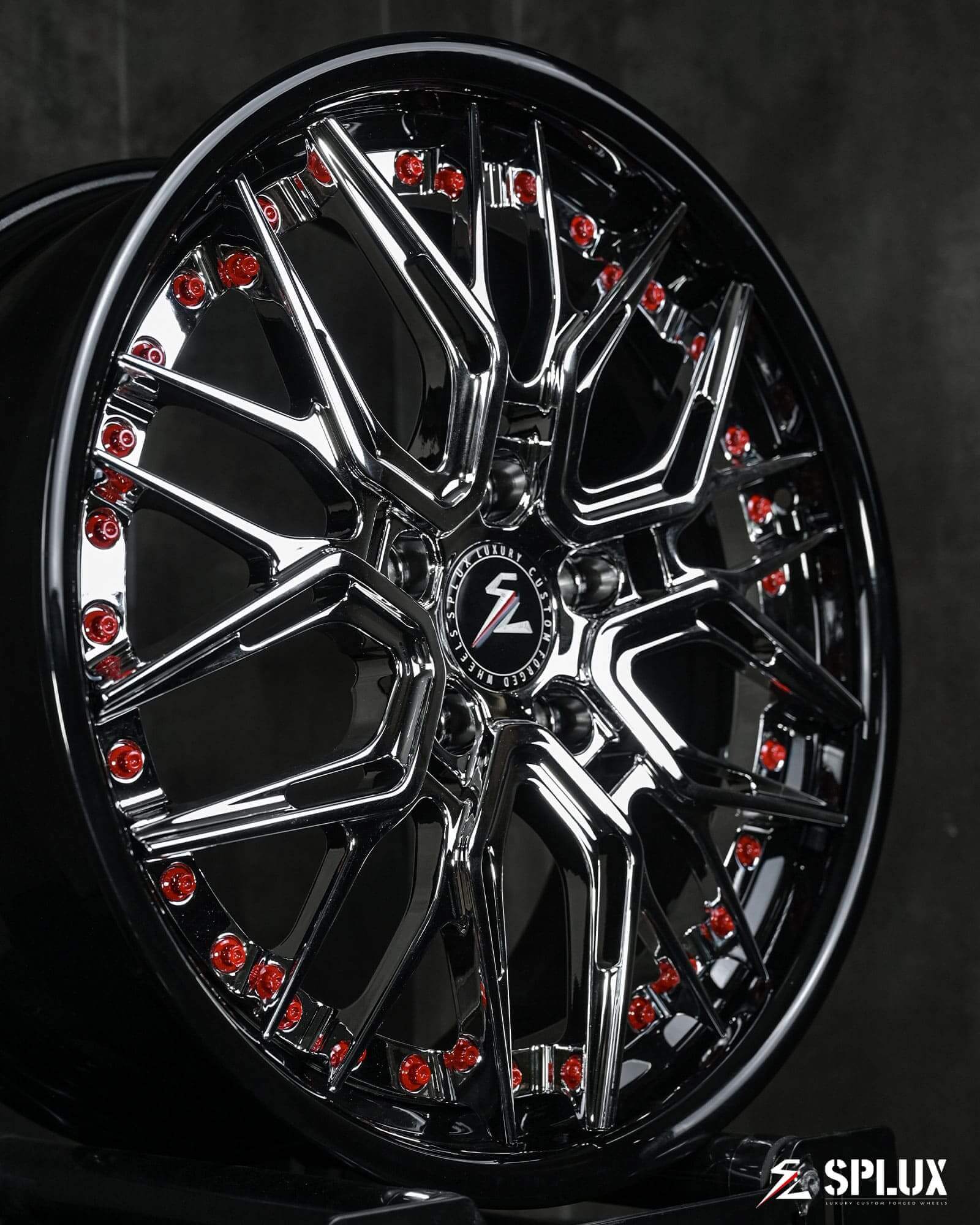 Mini Cooper wheels with chrome and black finish. Deep Dish SD-01 6061-T6 fully forged aftermarket rims in 19 inch.