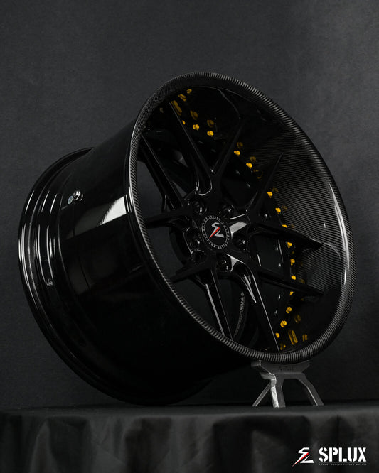C6 wheel size: 19/20 inch with carbon fiber deep dish custom wheels. Aftermarket C6 rims from Splux.