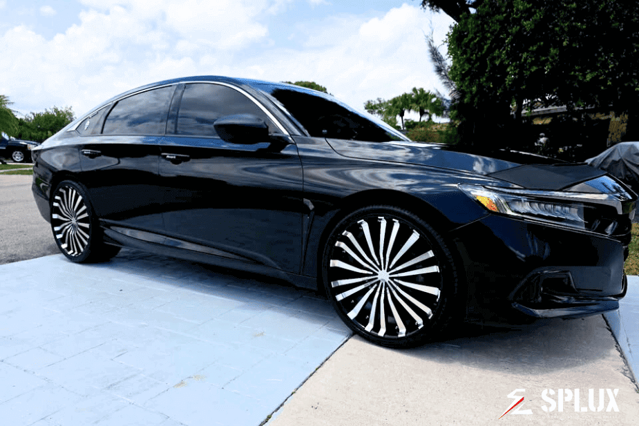 2021 Honda Accord 1.5 Sport Special Edition on Splux SD-09 forged 2-piece deep dish rims in black and chrome.