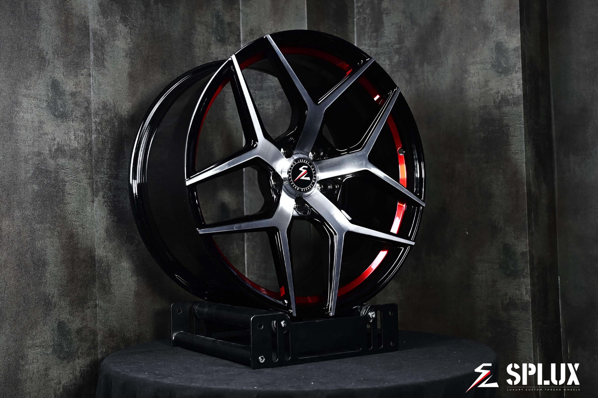 Splux SL-01 21-inch wheels for 2023 Tesla Model S, custom forged 1-piece, lightweight, machined, black with red stripe, featuring a concave design.