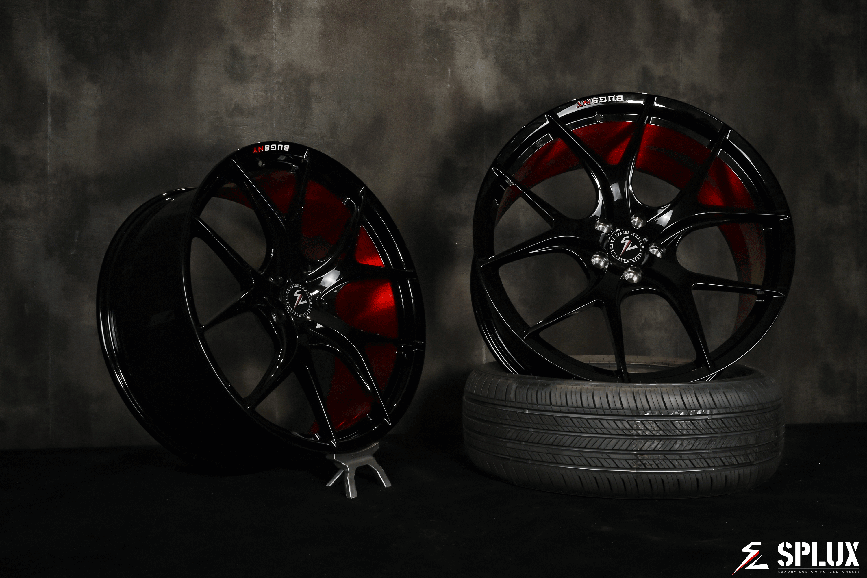 Splux SL-01 22-inch black custom forged wheels with brushed red engraving for 2023 Tesla Model X, featuring lightweight one-piece design.