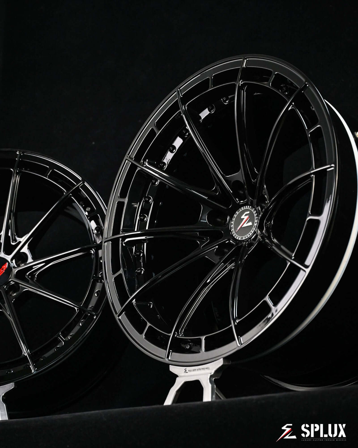 Corvette Z06 forged wheels with a fully gloss black finish.Ultra concave forged 2-piece C8 aftermarket wheels by Splux SL-C07