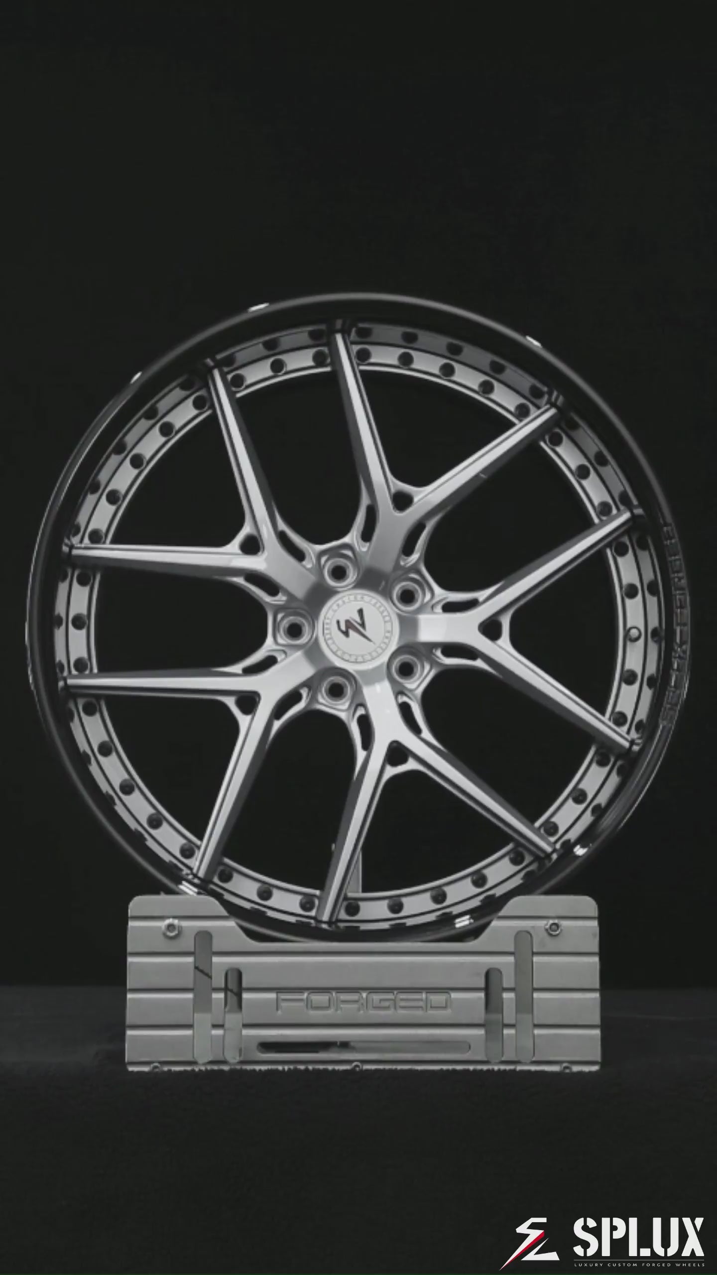 Walkaround video of 2026 Tesla Model X Plaid facelift with SD-02 forged 22-inch deep dish wheels