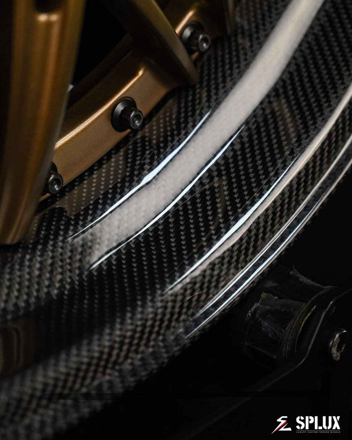 porsche carbon fiber wheels with deep dish style. porsche cayman custom wheels with fully forged 2-piece.