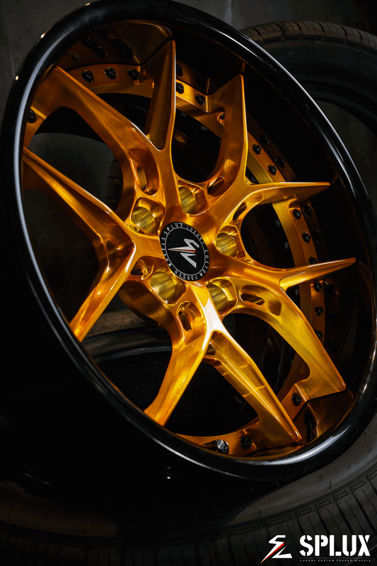 Splux SD-02 custom forged 2-piece wheels for 1967 orange Camaro, deep dish Y-spoke style, available in black and gold, 18/19 inch.