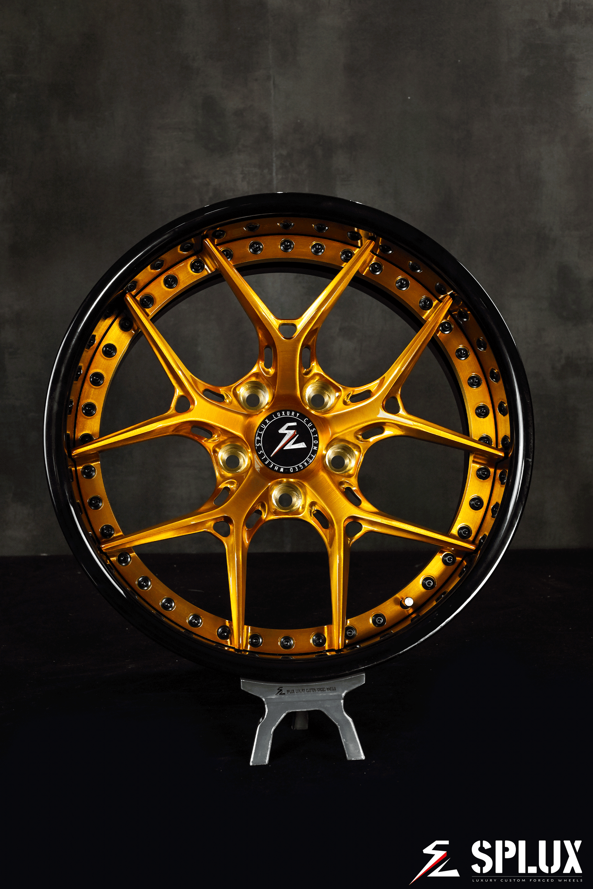 Camaro custom wheels by Splux SD-02 forged deep dish Y-spoke, classic car design, offered in black,gold, 18/19 inch aftermarket options.