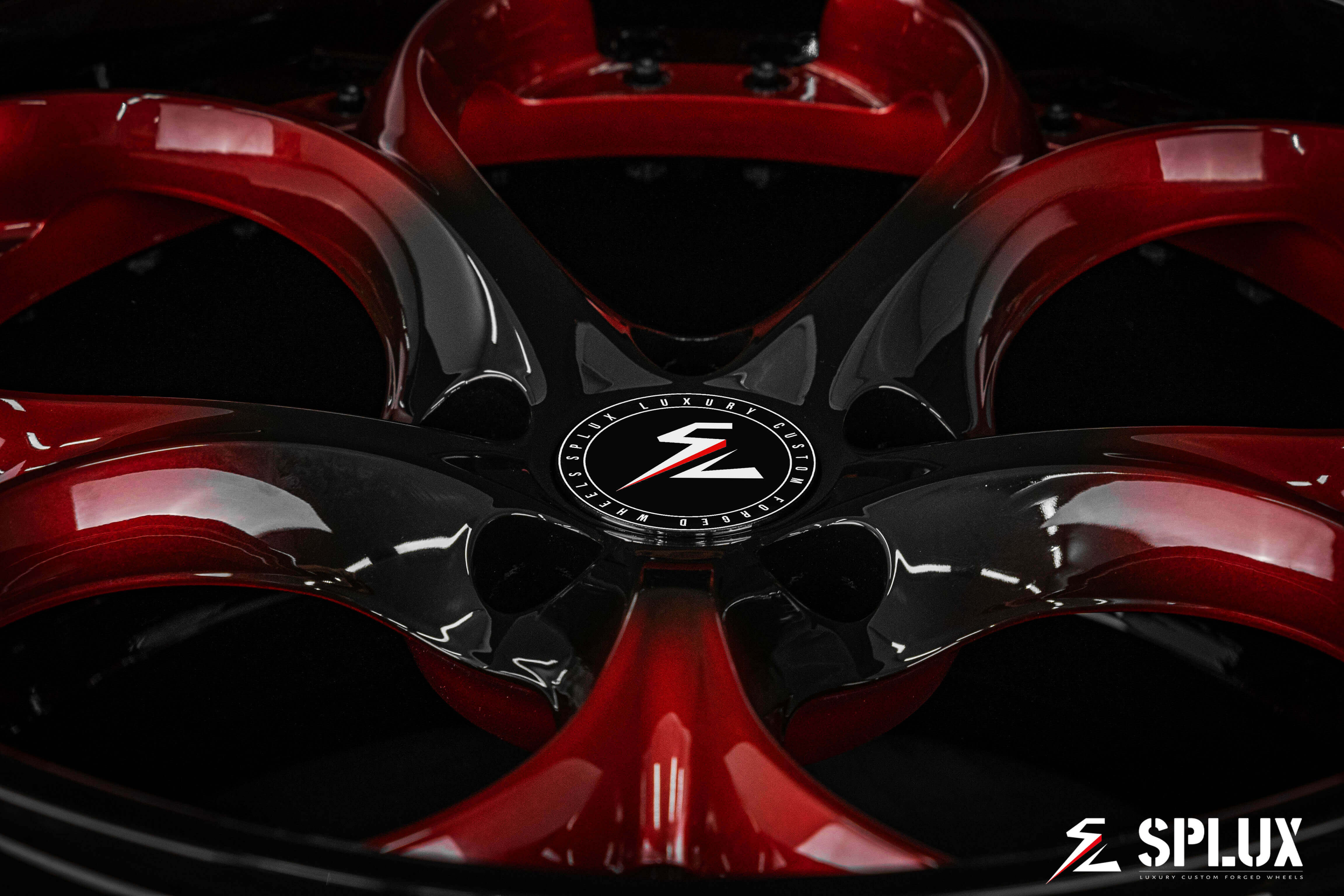 Splux SD-02 custom forged 2-piece aftermarket rims for 2019 C7 Grand Sport, 19/20 inch, black and red with deep dish and 5-spoke design.