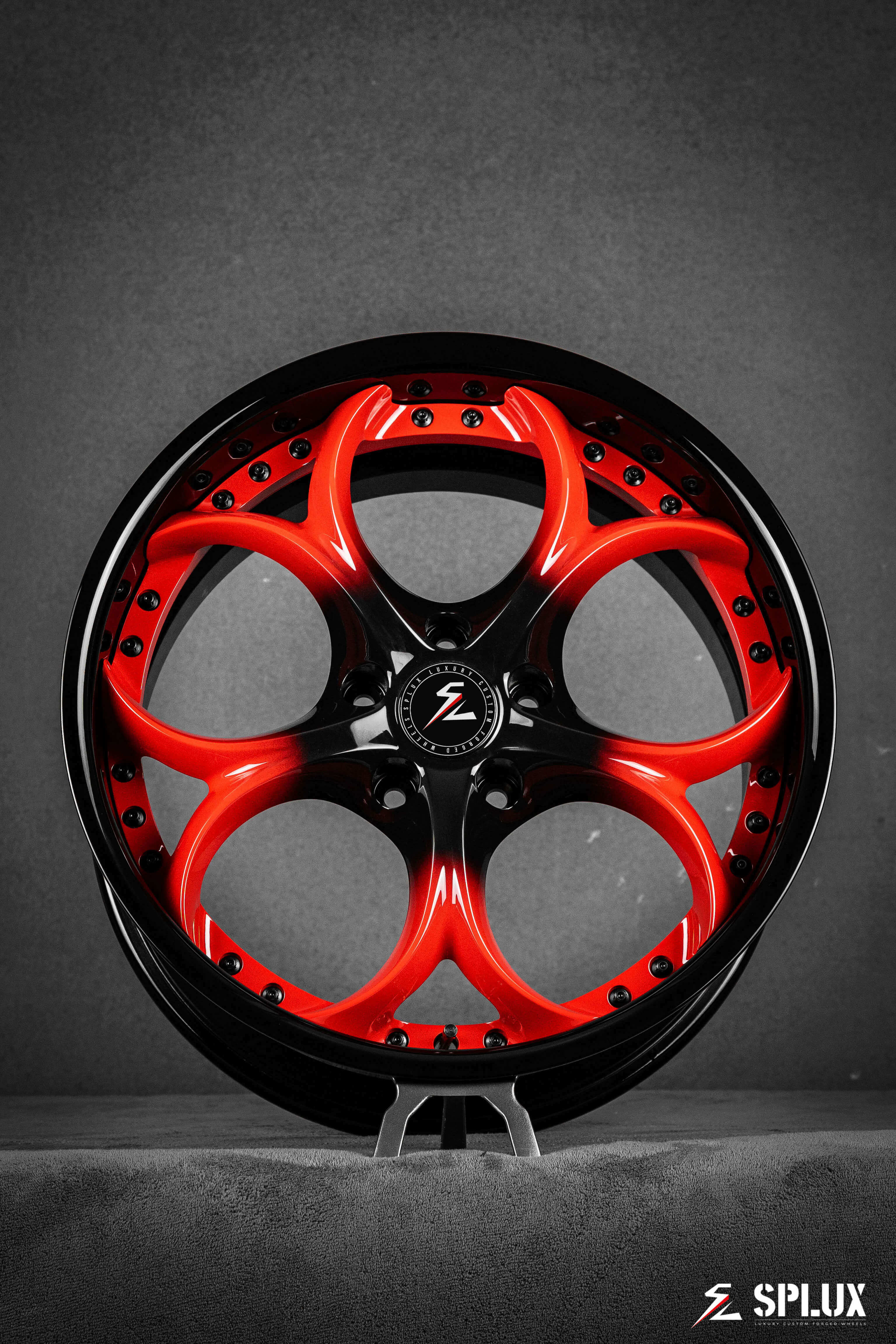 Splux SD-02 custom forged 2-piece aftermarket rims for 2019 C7 Corvette Grand Sport, 19/20 inch, black and red with deep lip and heart spoke.