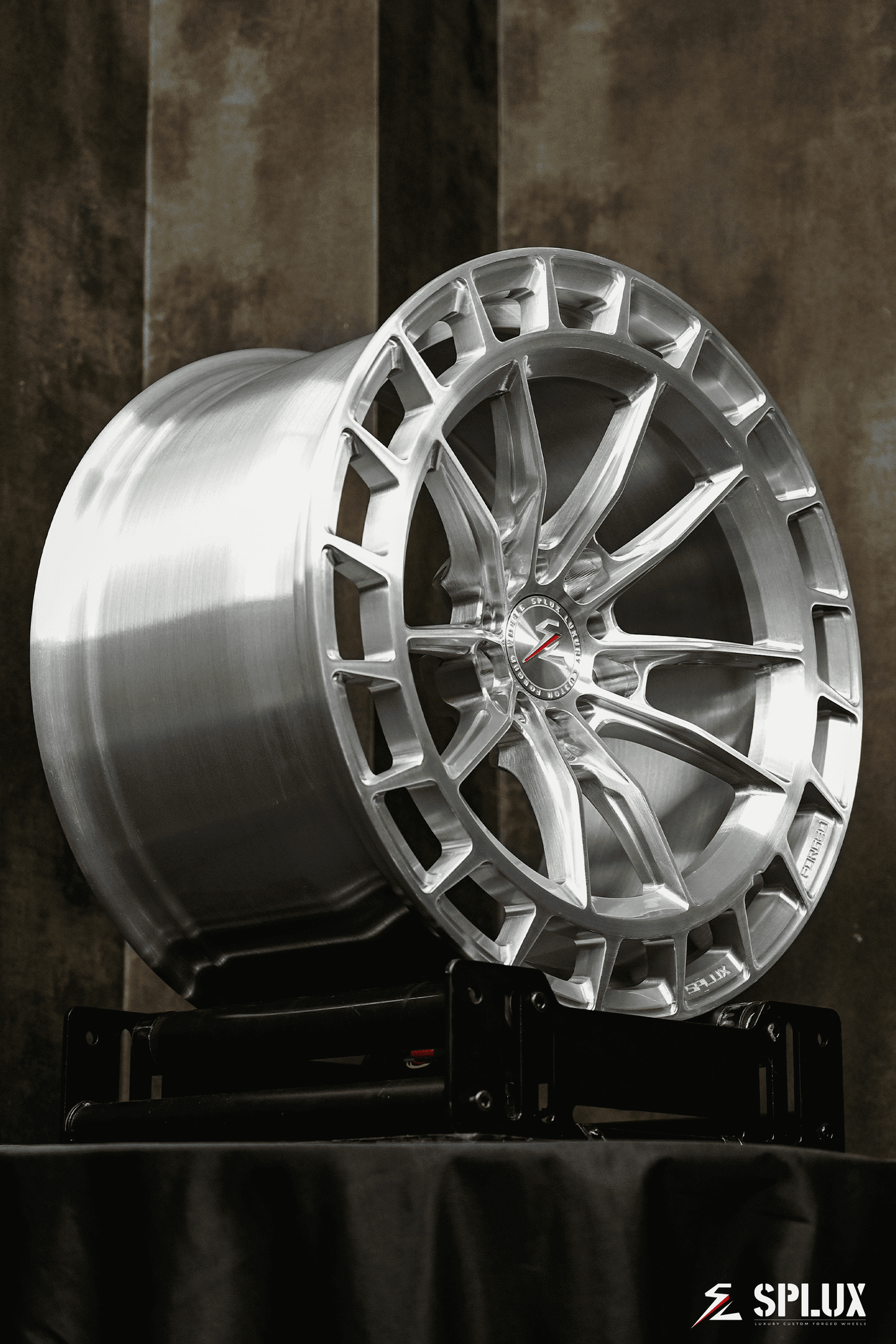 Splux SC-02 18-inch custom forged monoblock wheels for 2024 Civic Type R. Brushed aluminum, silver finish, concave design.