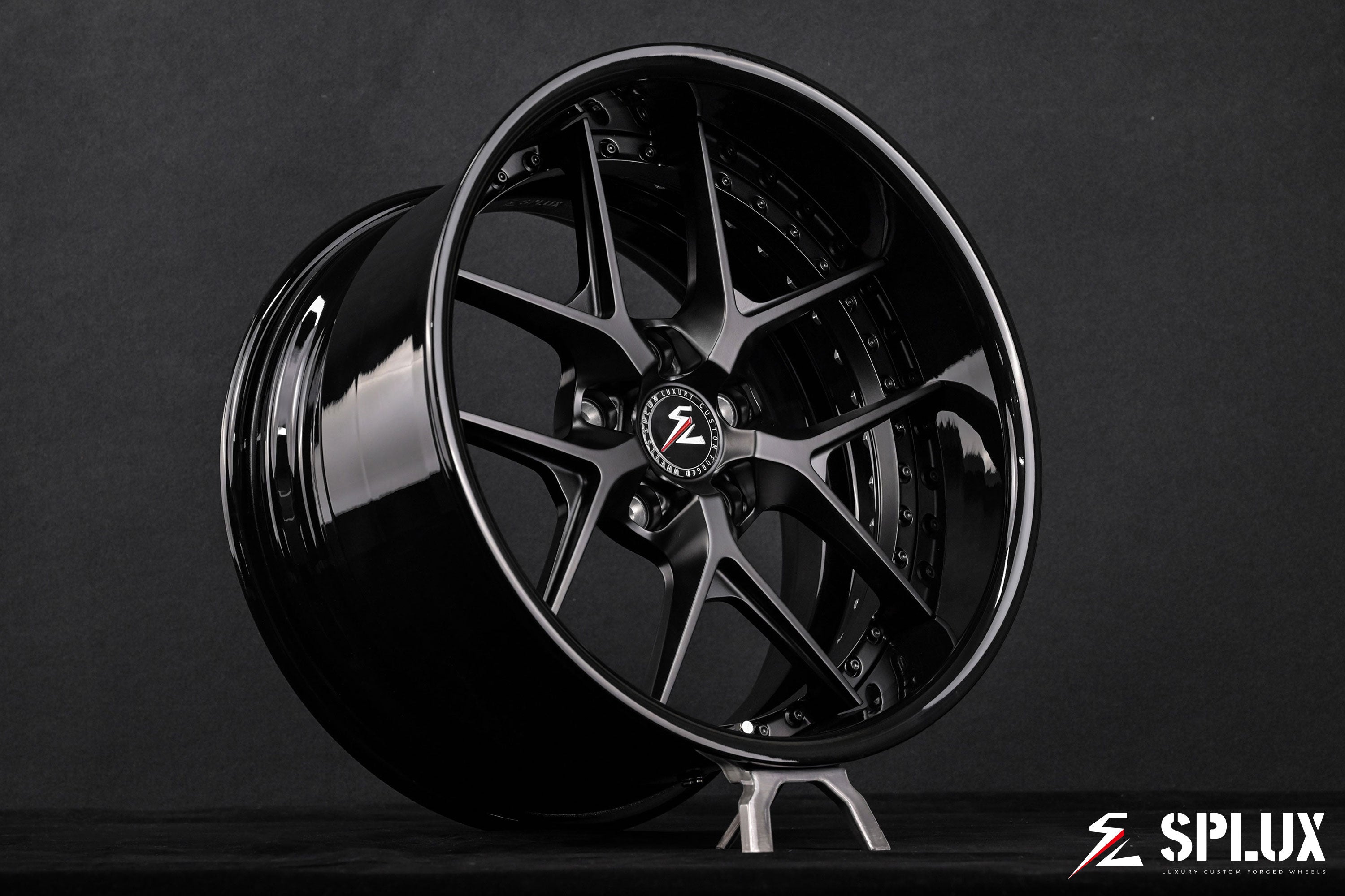 SD-02R forged 2-piece wheel with deep dish and satin black spokes