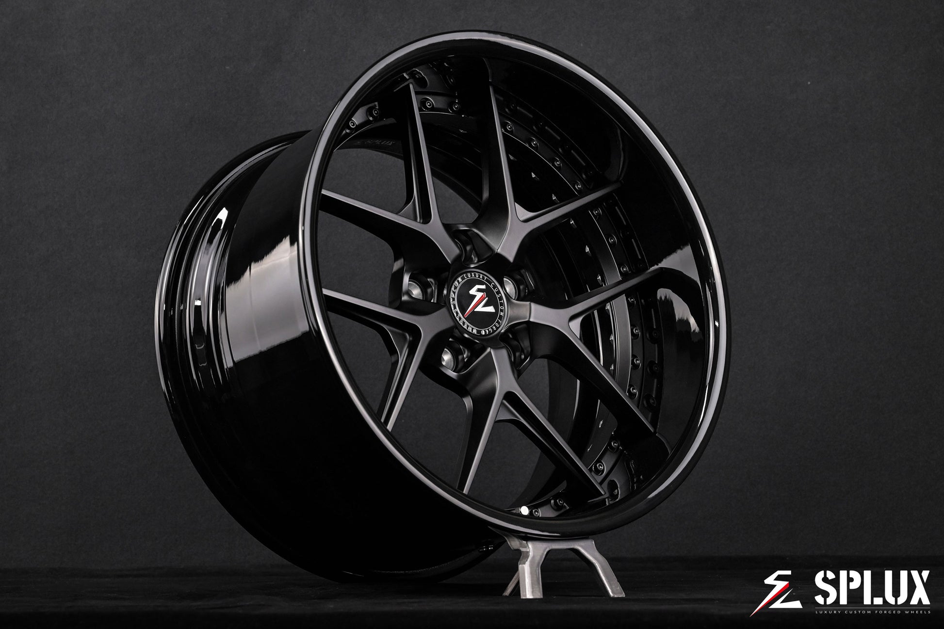 SD-02R forged 2-piece wheel with deep dish and satin black spokes