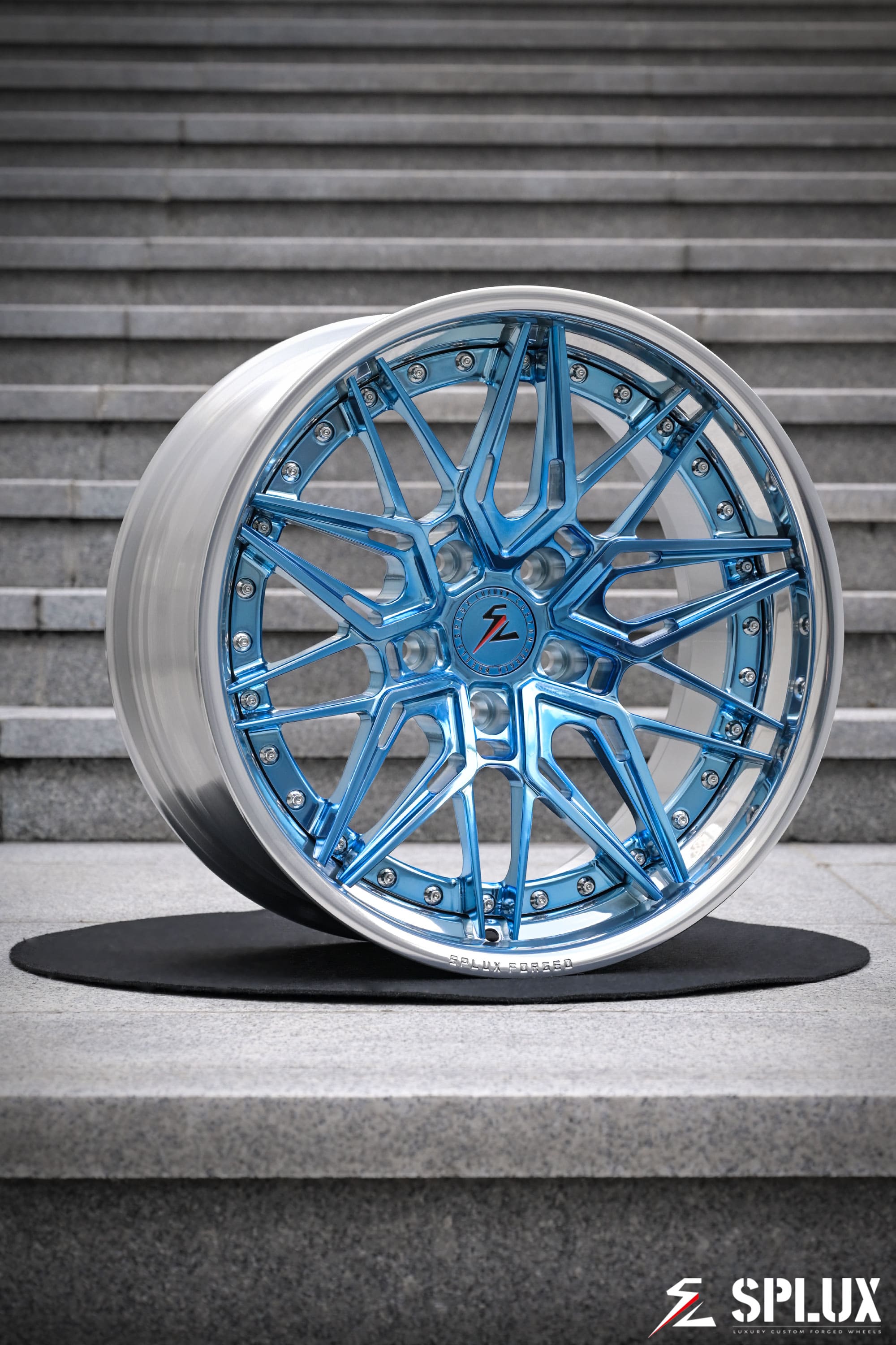 Polished light blue spokes and polished barrel on the SC-02 2-piece wheel