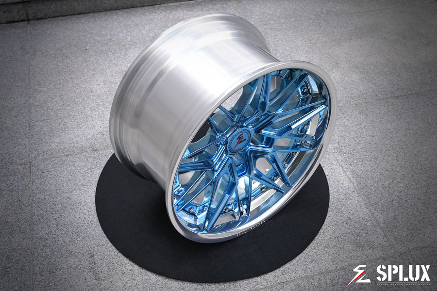 Concave SC-02 wheel face with polished light blue spokes on the Corvette