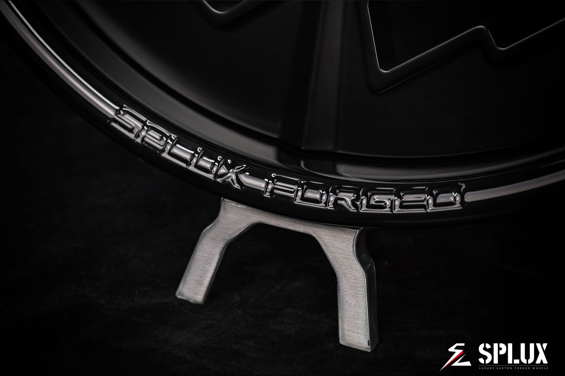 monte carlo ss wheels close-up of Satin Black spokes and hidden hardware