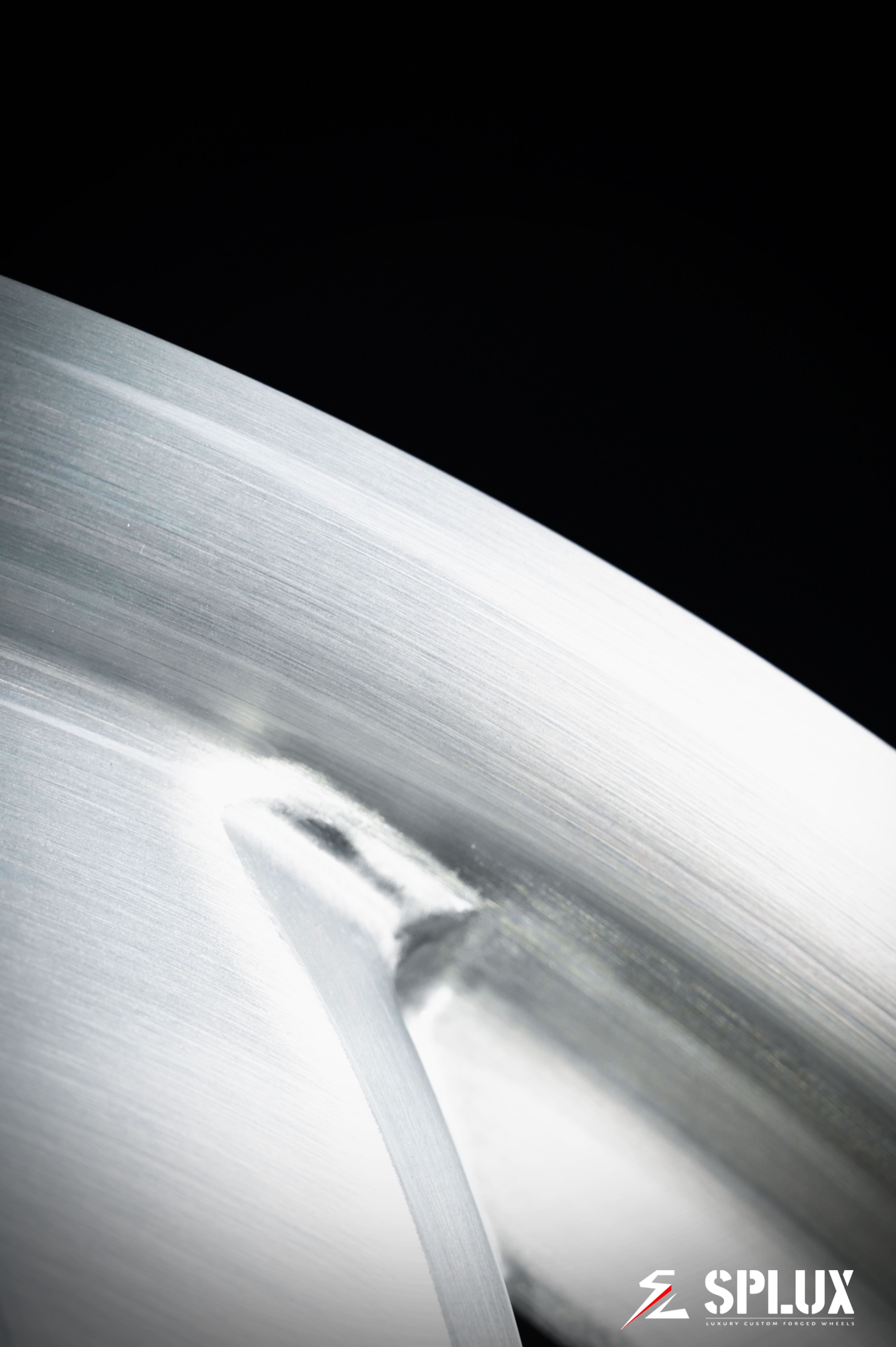 SA-10 wheel with brushed aluminum spokes and lip on a 1994 Chevrolet Corvette C4