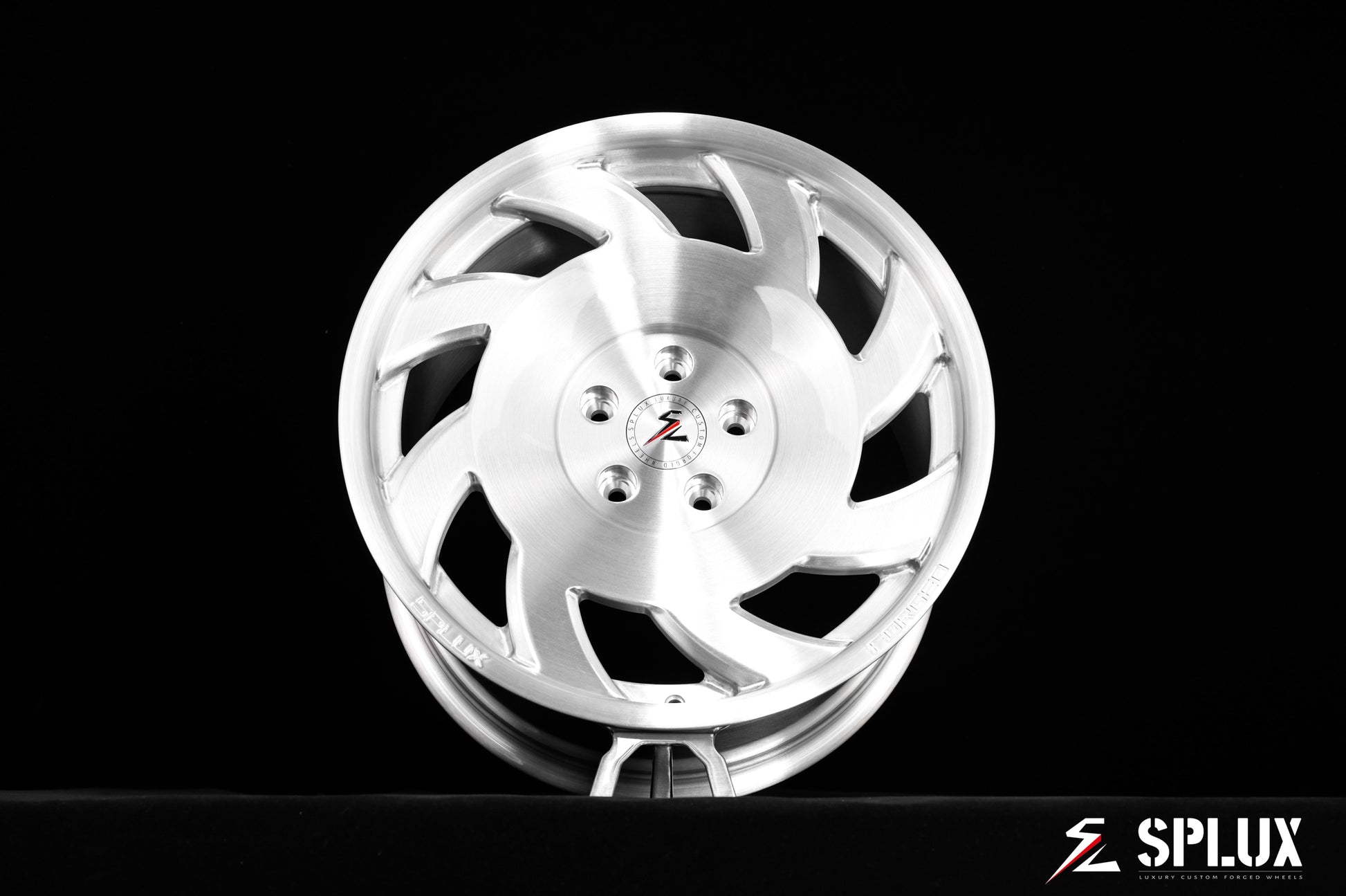 SA-10 forged wheel with brushed aluminum finish and directional pattern on a C4