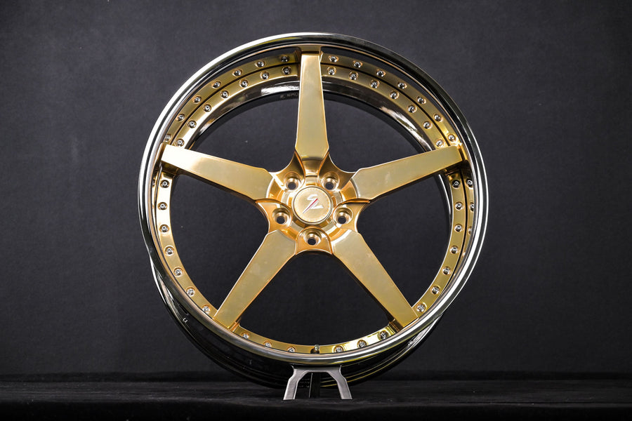 5 spoke wheels on chrysler 300 with SD-06 2-piece forged wheels in chrome and polished frozen gold