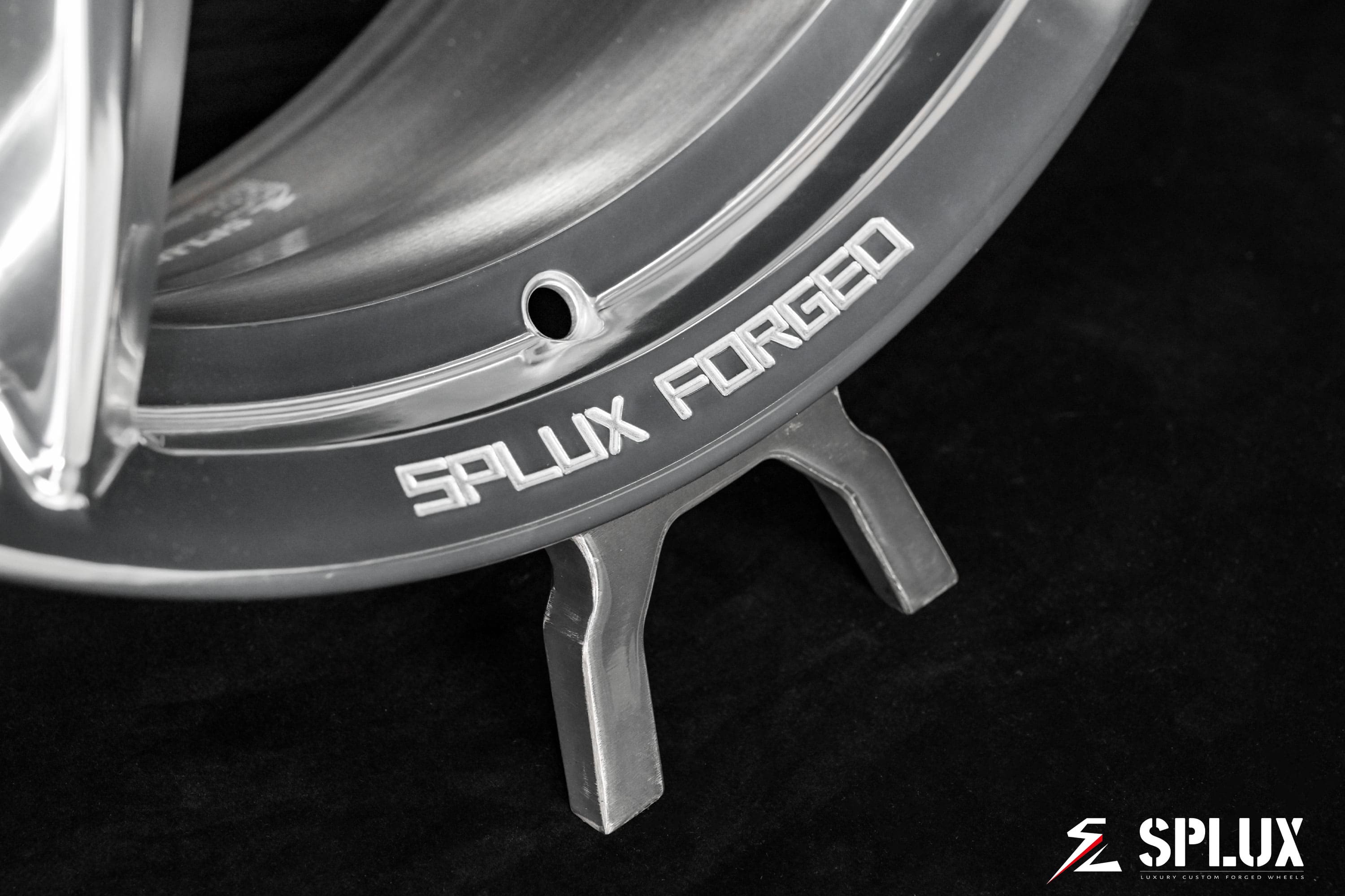 SC-09M forged wheels rear rolling shot emphasizing deep concave motion dynamic