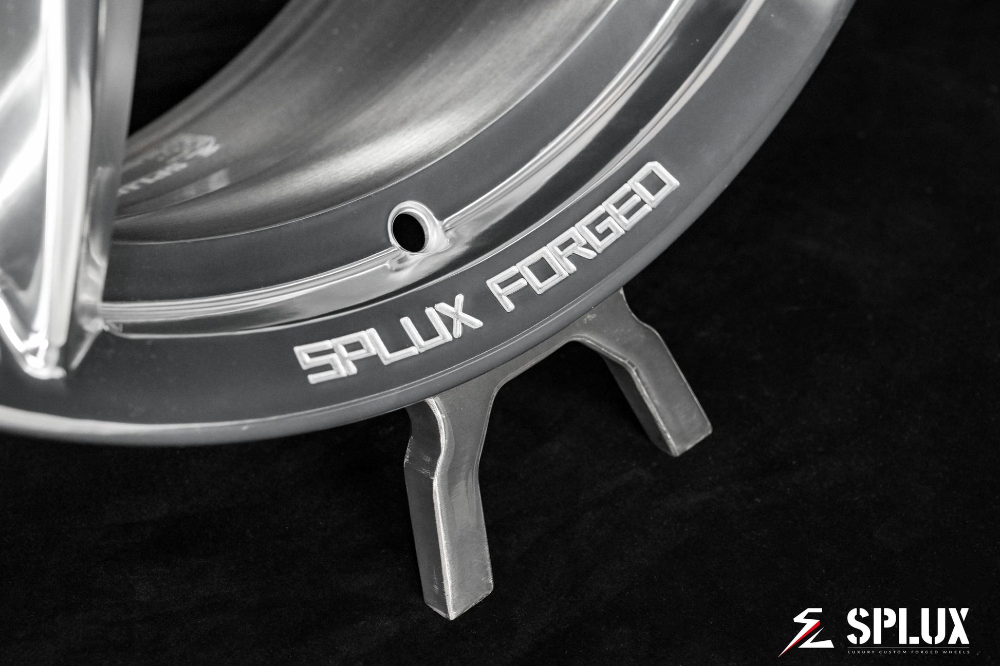 SC-09M forged wheels rear rolling shot emphasizing deep concave motion dynamic