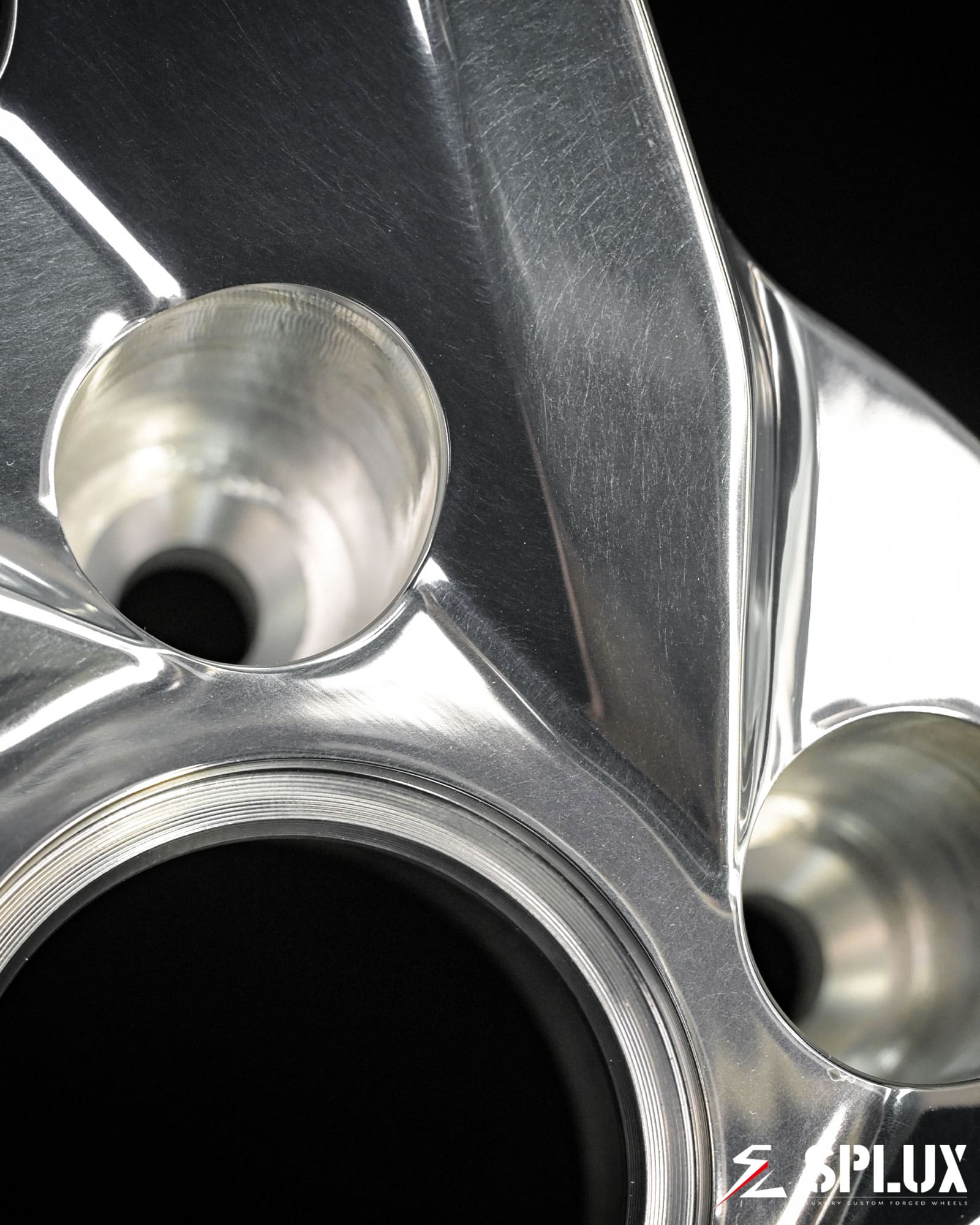 SC-09M forged wheels 5-spoke geometry macro angle highlighting SC-09M forged wheels design