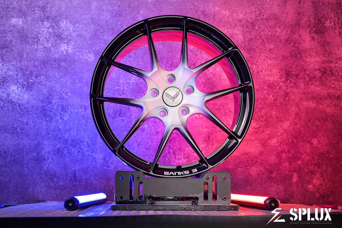 SL-04 forged wheels piano black spoke transition with Arctic White fade detail