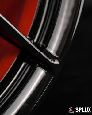 SL-04 forged wheels front axle close-up revealing piano black outer barrel detail