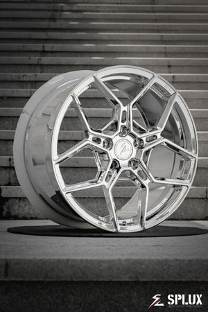 Side view of the Corvette C7 Stingray with staggered 18-inch front and 19-inch rear chrome wheels