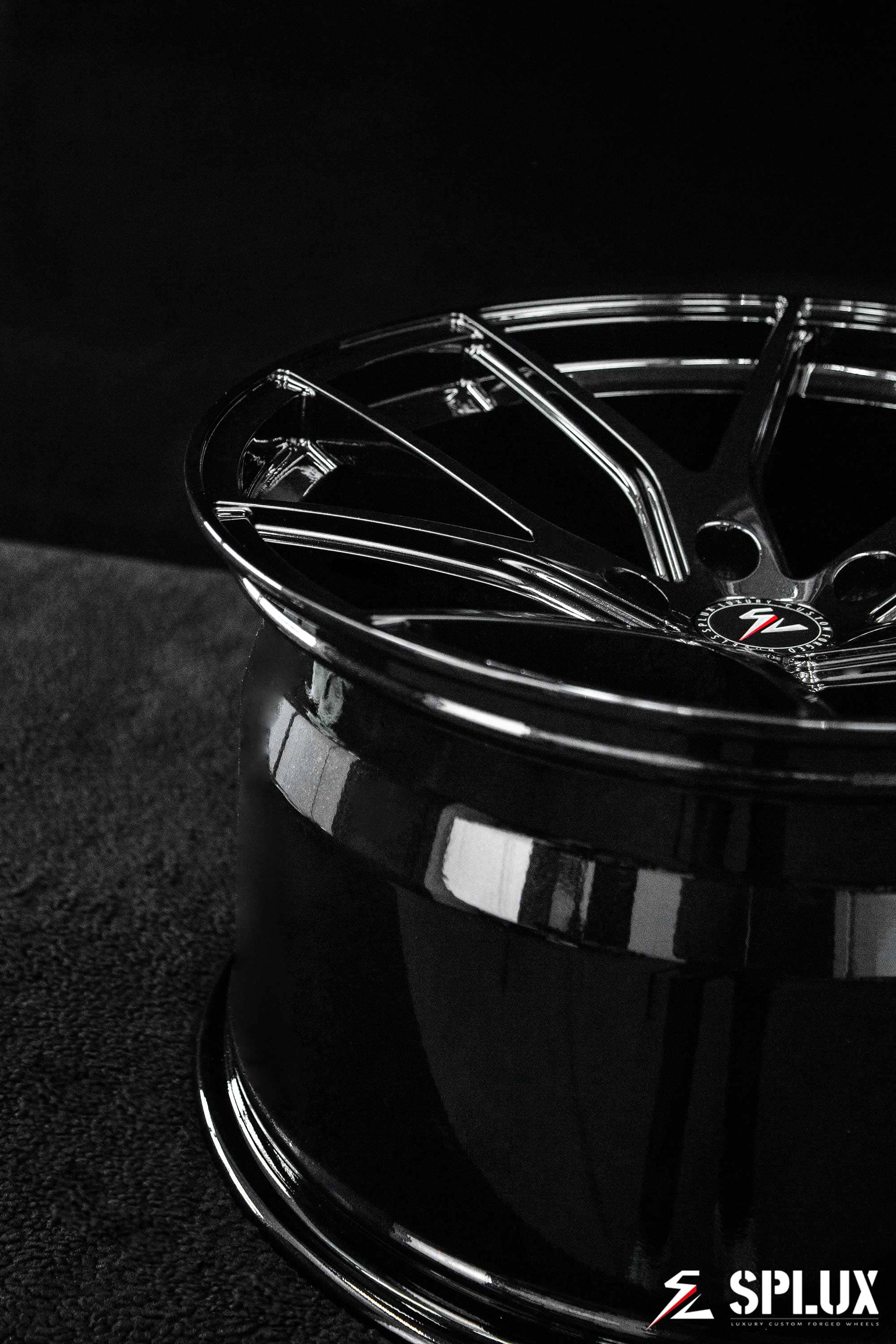 SC-04M concave forged monoblock wheels on a C7 Corvette Grand Sport, Carbon Flash Metallic finish