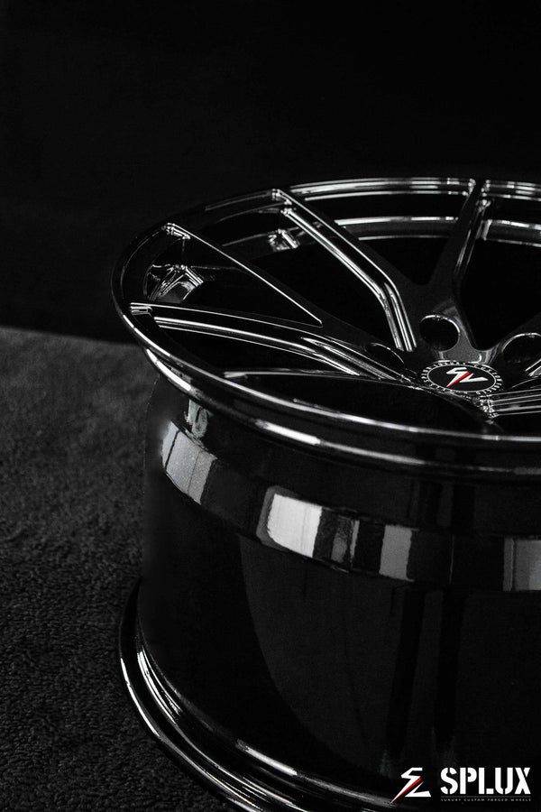 SC-04M concave forged monoblock wheels on a C7 Corvette Grand Sport, Carbon Flash Metallic finish