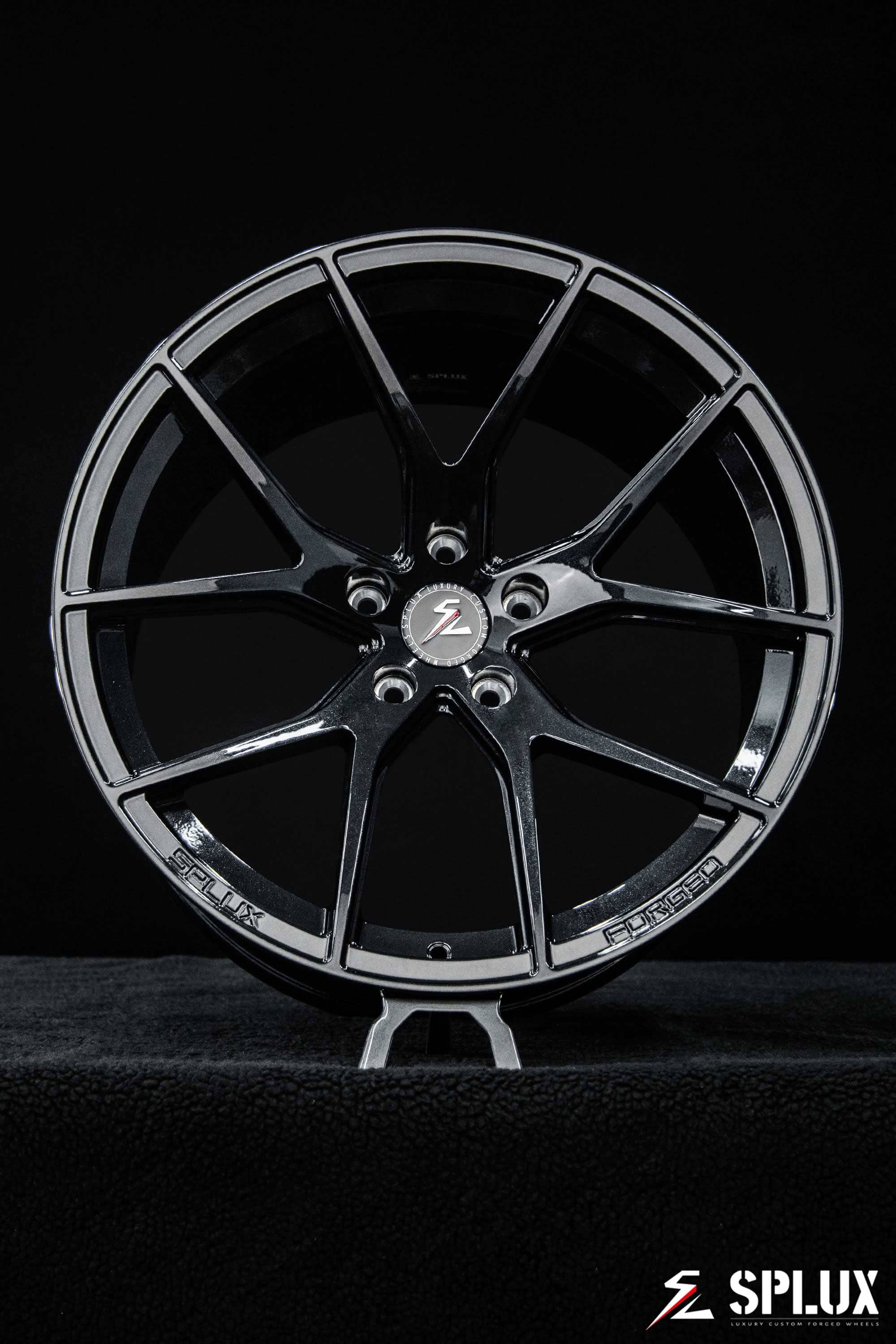 Concave Corvette wheels: SC-04M forged monoblock front wheel in Carbon Flash Metallic