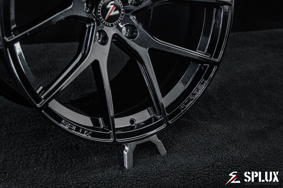 Best aftermarket wheel for C7 Grand Sport Corvette: SC-04M concave forged monoblock in Carbon Flash